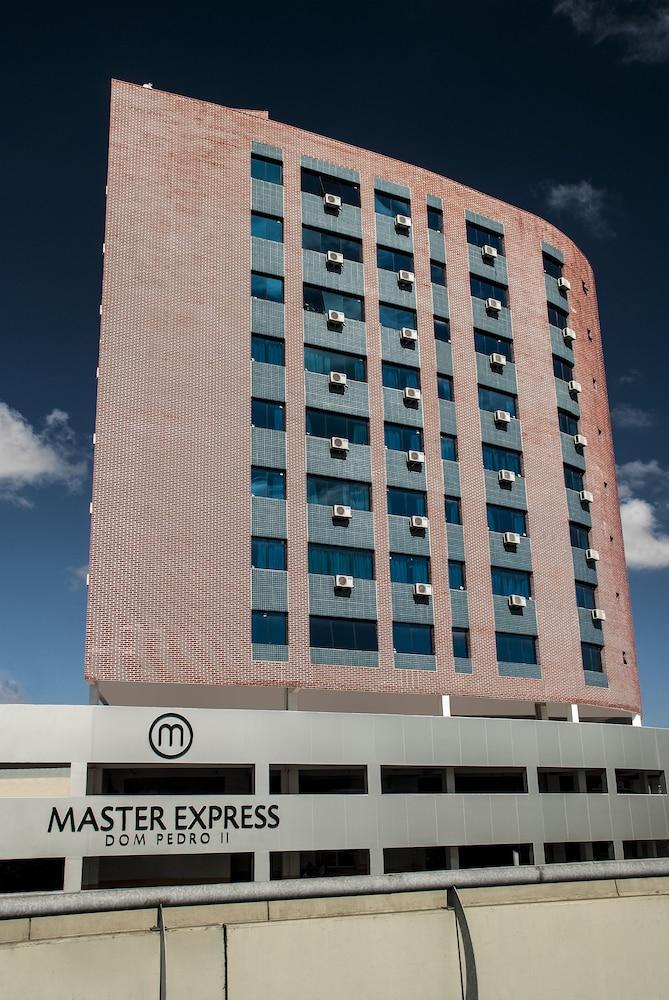 Master Express Dom Pedro II Exterior