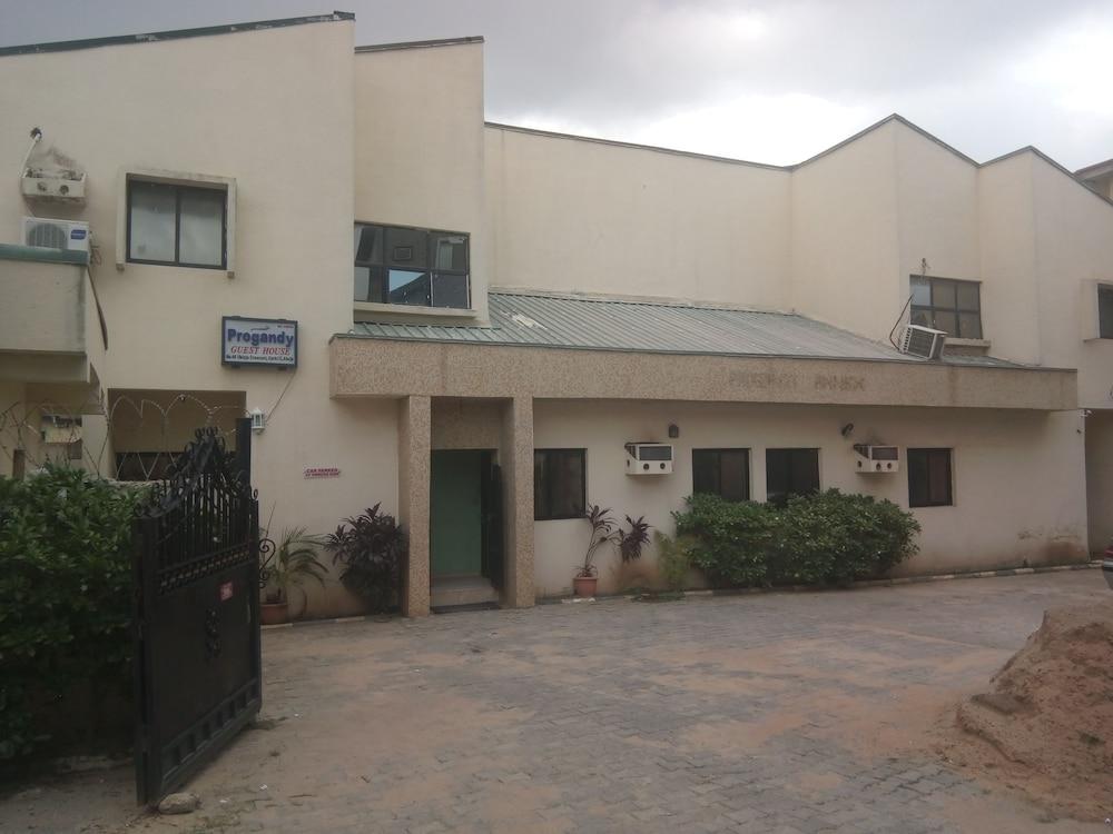 Progandy Guest House Annex Featured Image