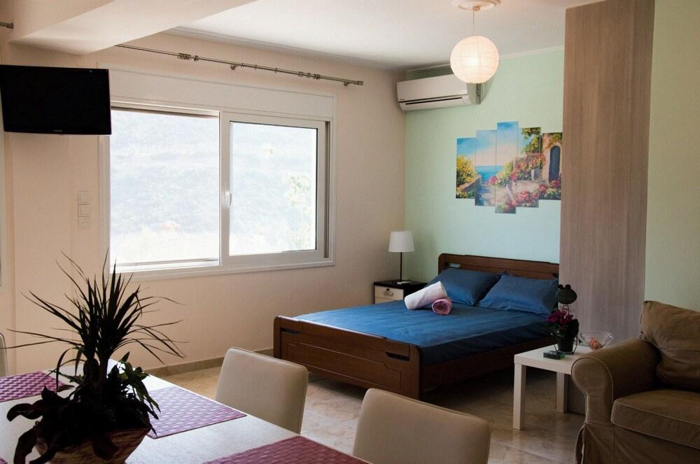 Arkadiko Chorio - Studio with sea view Room