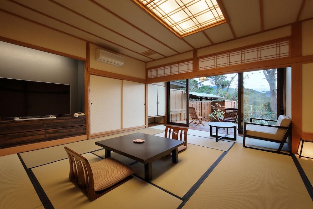 Ryokusuitei Room