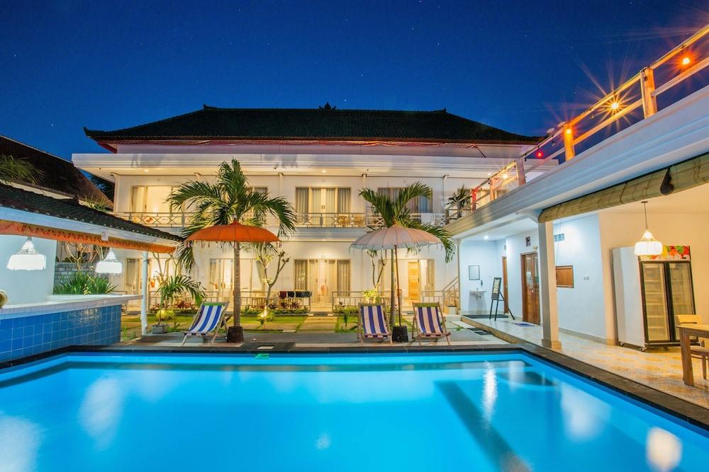 Ocean Brothers Exterior