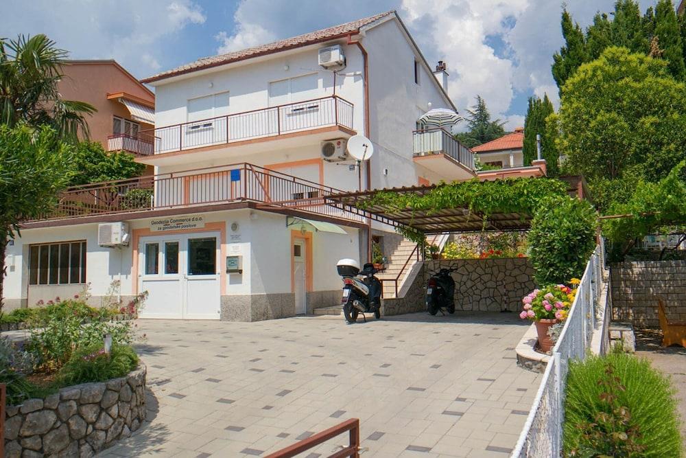 Apartment Maša Featured Image