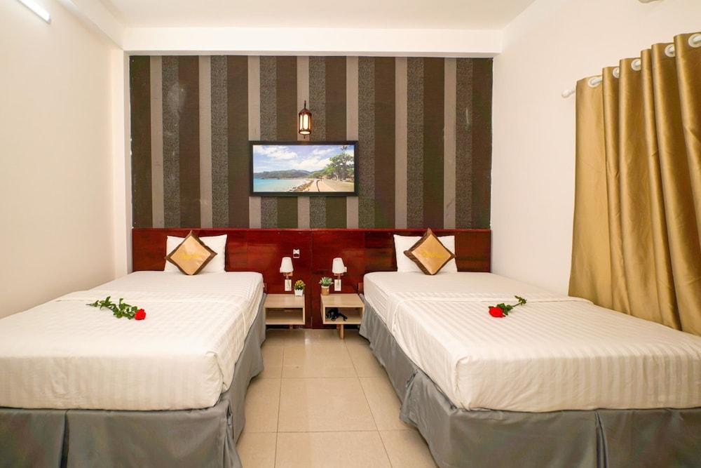 Ruby Hotel Room
