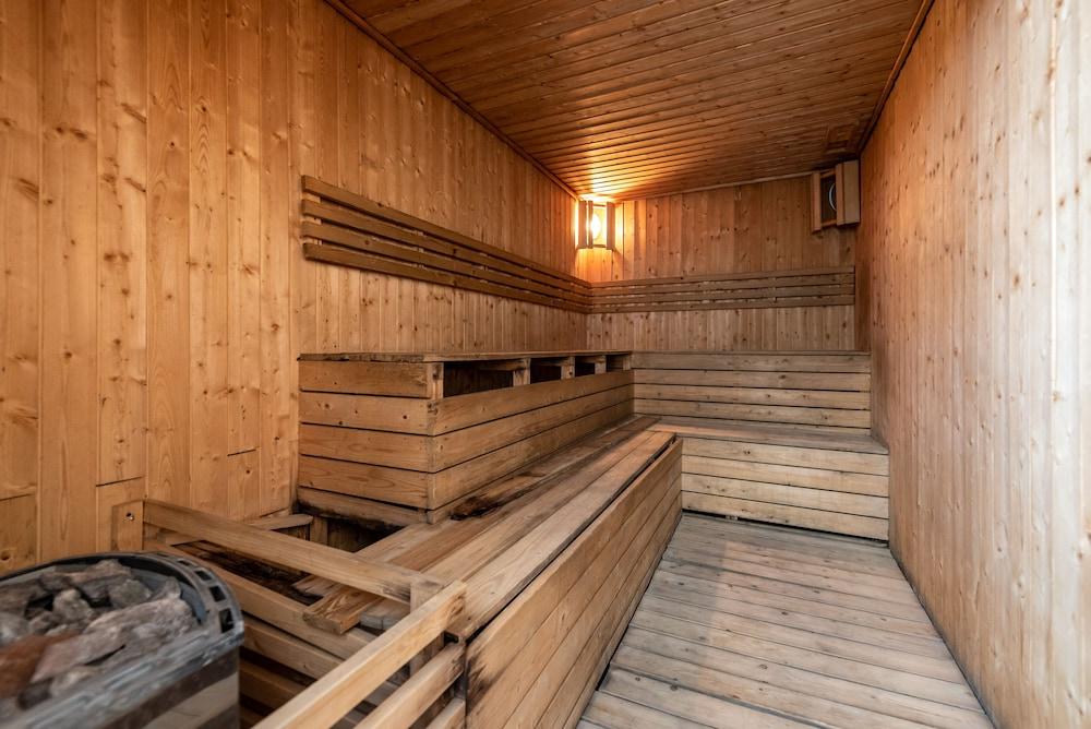 The Elements Sauna