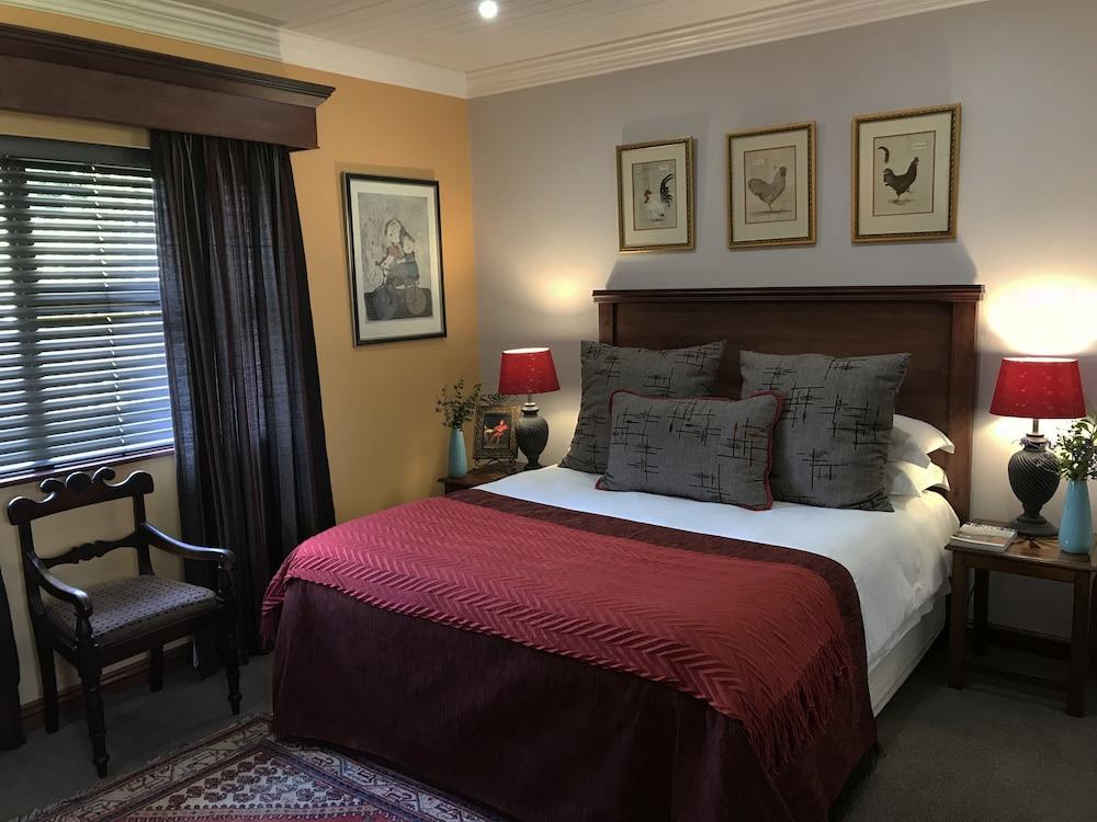 The Crown Guesthouse