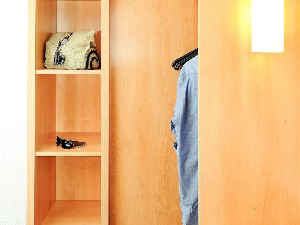 ibis Lyon Est Beynost A42 Room