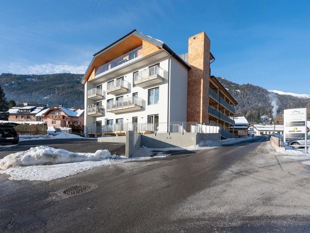 Ski & Nature Top 8 - Alpine Nostalgia: Modern Apartment With Alpine Style Featured Image