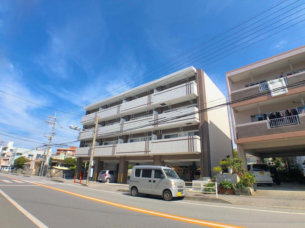 Luana Lea Karate Kaikan Mae Exterior