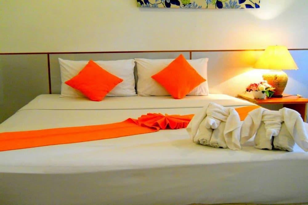 Muaklek Paradise Resort