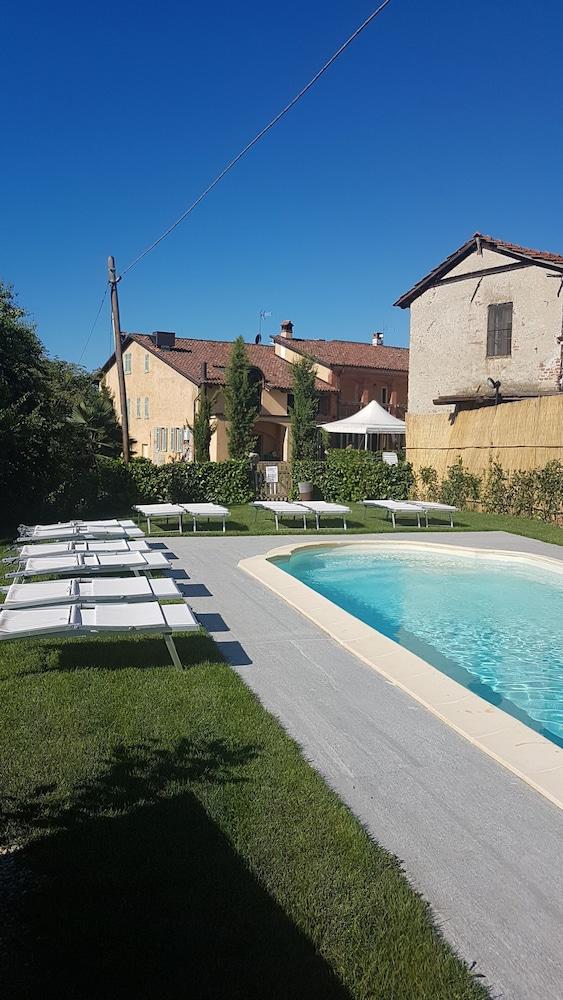 San martino langhe Outdoor Pool