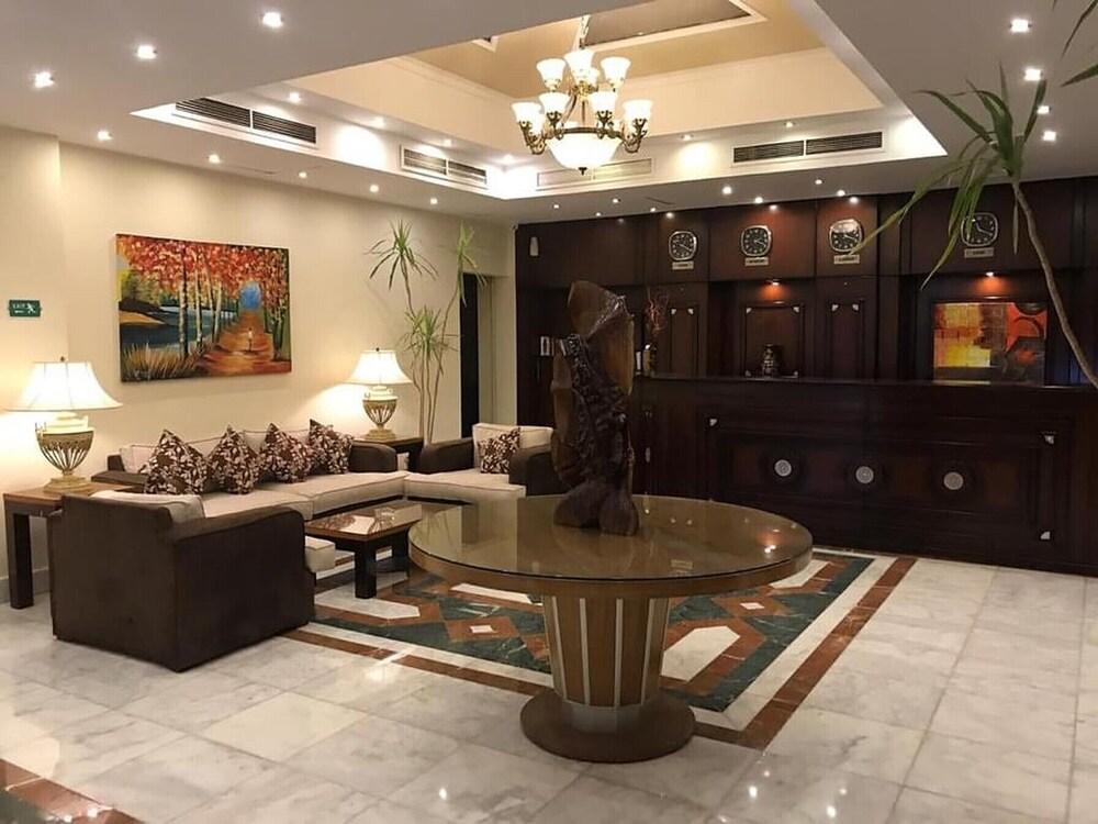 استمتع بالبحر وحمام السباحة في لو ميراج نيو تيران، خليج نعمة داخلي