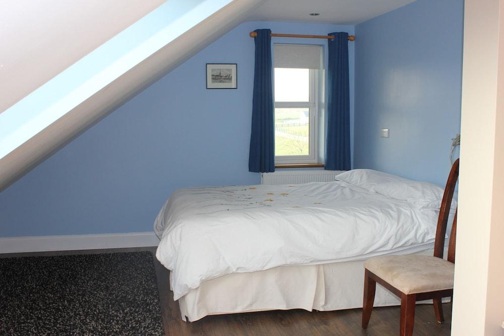 Leaghan Self Catering Room