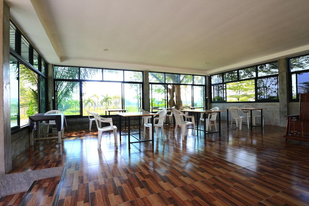 View Doi Resort Lobby Sitting Area