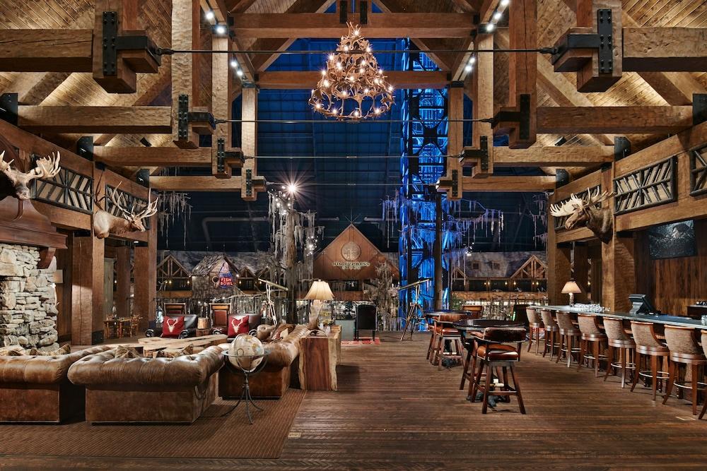 Big Cypress Lodge Featured Image