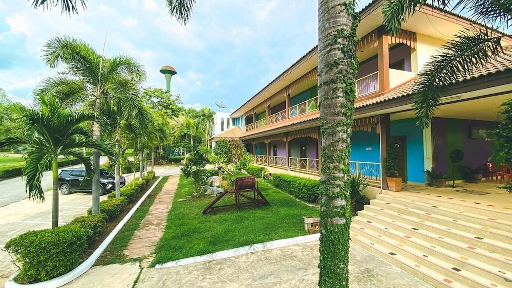 Muak Lek Forest Resort Exterior