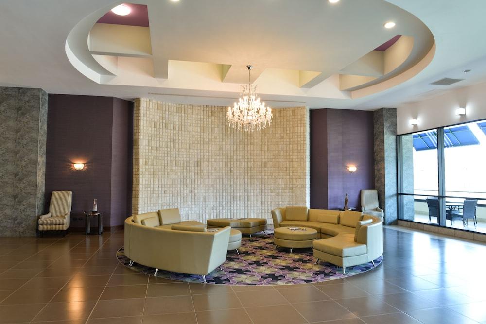 Hotel Plaza Juan Carlos Lobby Sitting Area