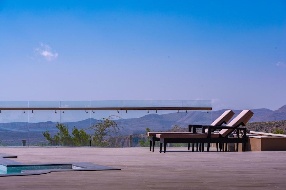 Sahab Resort and Spa Pool Waterfall