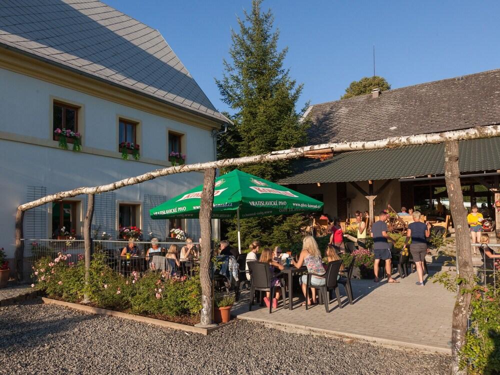 Comfortable Cottage in Januv Dal With Swimming Pool Exterior