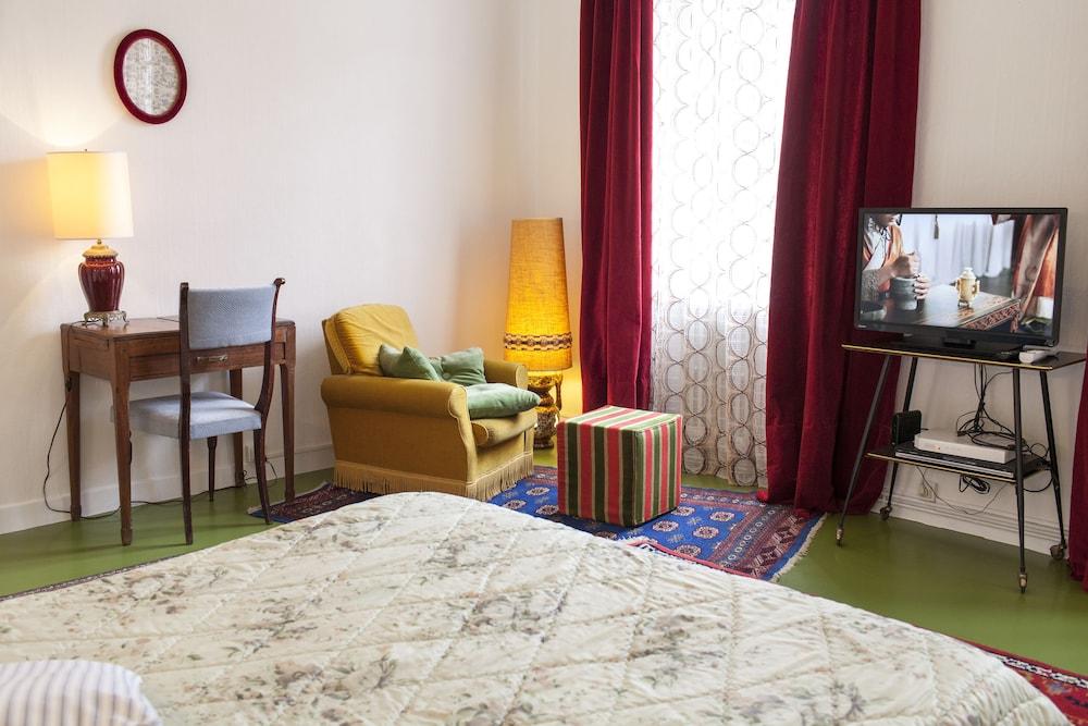46fm Montauban Guesthouse
