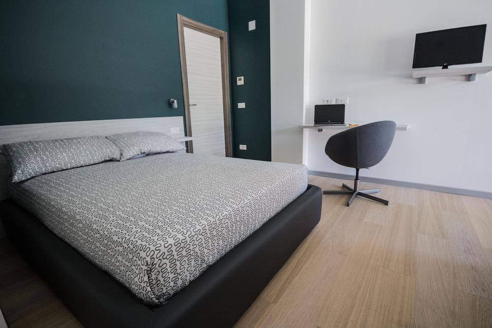HOMIQUO - Royal Suite Como Lake