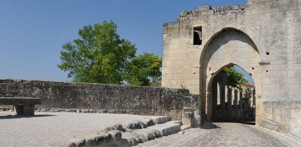 Logis des Cordeliers Exterior