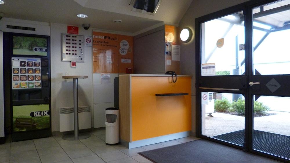 hotelF1 Evreux Sud Reception