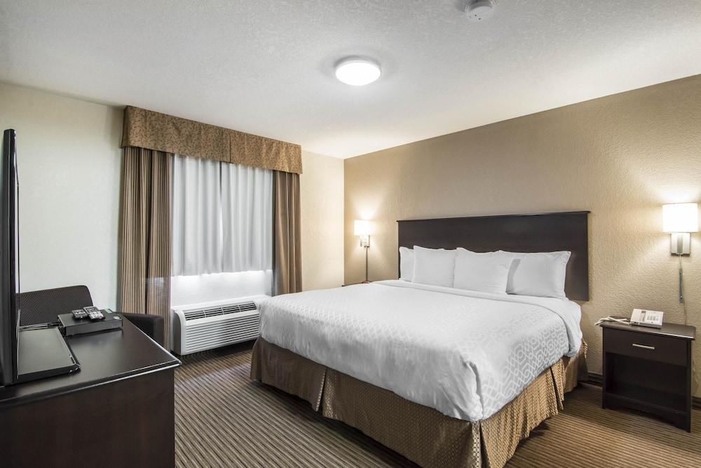 Quality Inn & Suites Thompson Room