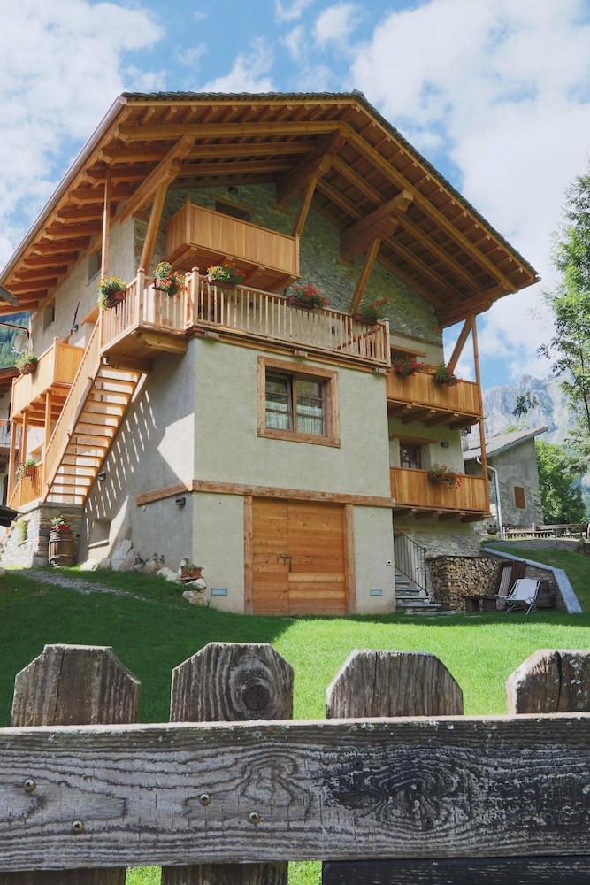 Albergo Locanda Mistral Property Grounds