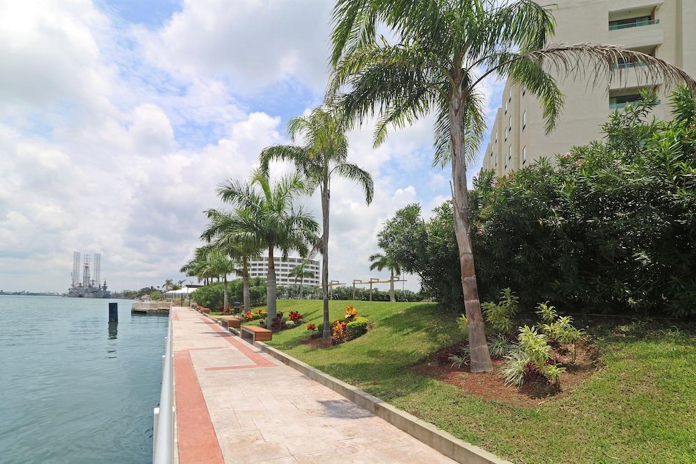 Holiday Inn Express Tuxpan by IHG Exterior