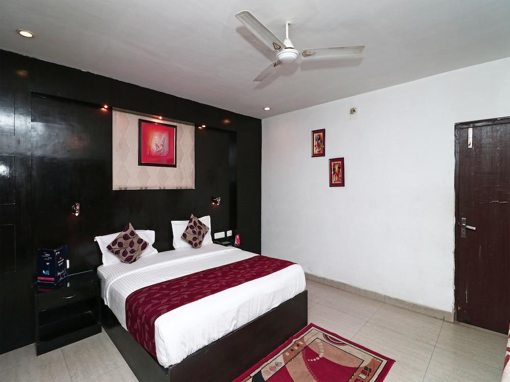 OYO 4122 Amanda Hotel