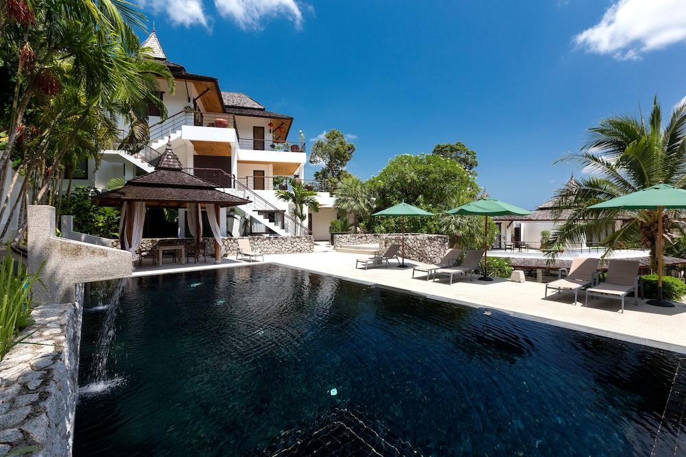 Sensive Hill Villas Outdoor Pool