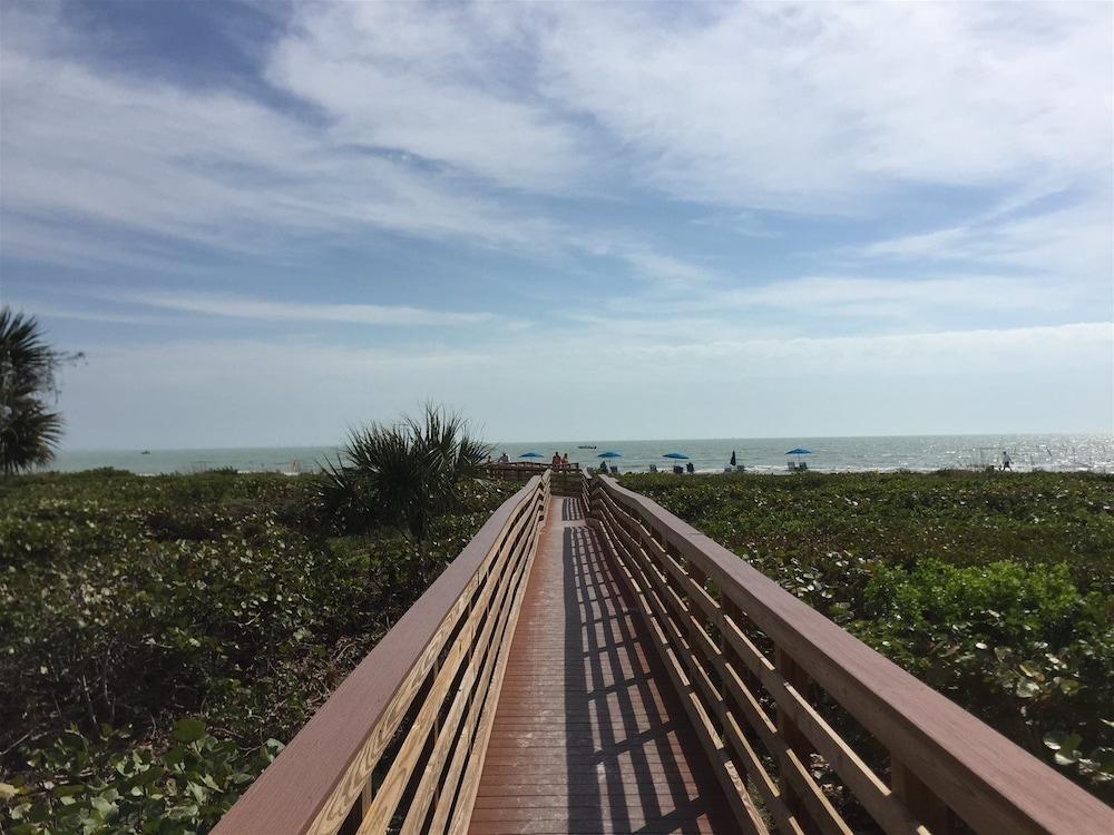 D7 1bed/1bath Beach