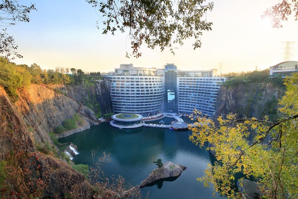 InterContinental Shanghai Wonderland by IHG Exterior