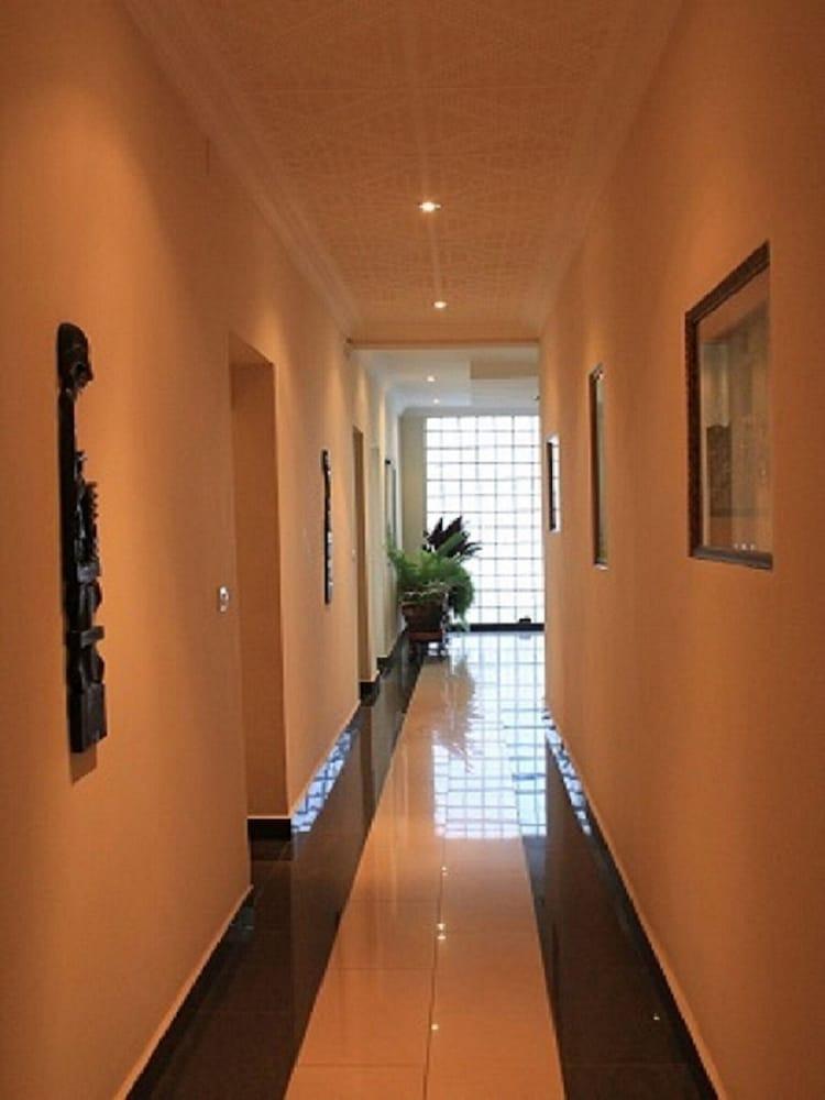 K.méléon Hôtel Interior