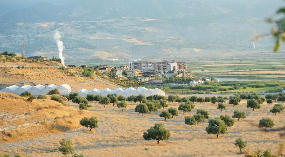 أوموت ذيرمال سبا آند ويلنس هوتل المنطقة الخارجية