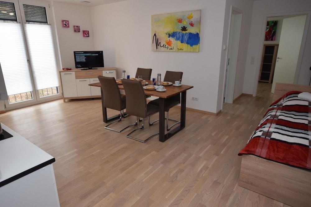 إيه بي أبارتمنتس - أبارتمنتس سالاماندربلاتس الصورة الأساسية