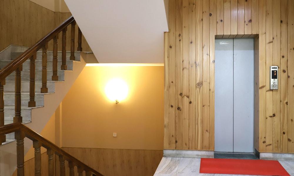 Treebo Bali Palace Vaishno Devi  Lobby