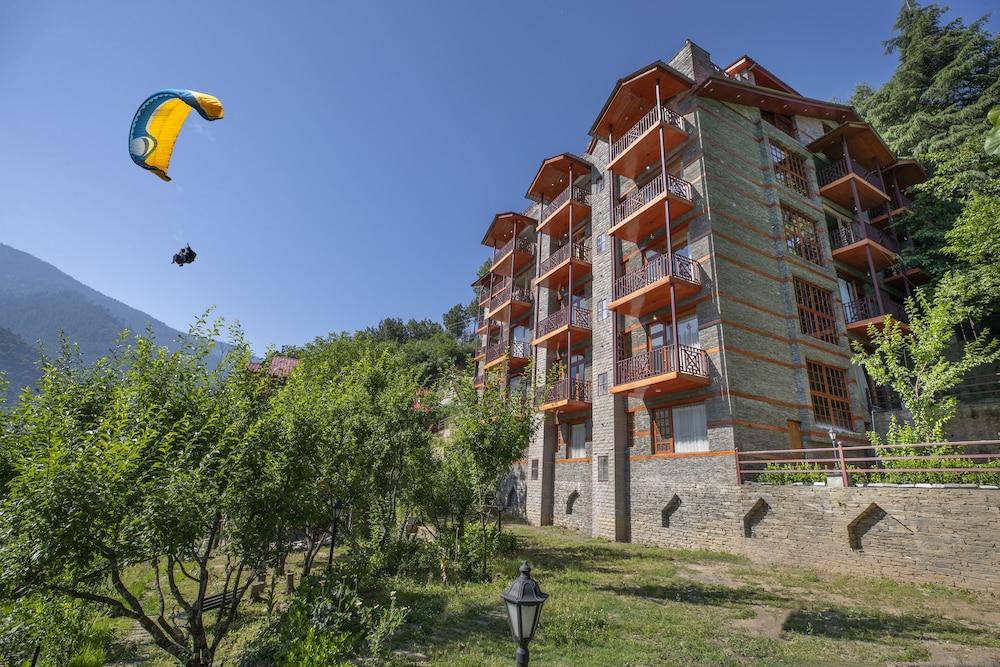 Regenta Inn By Riverside Manali Exterior