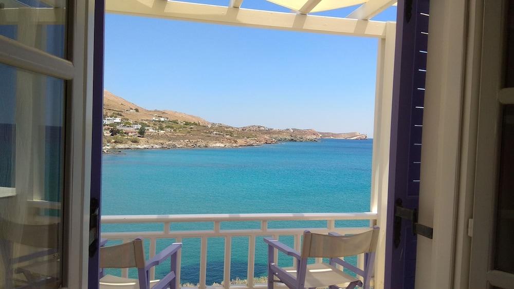 Ntafos Art Seaside Studios