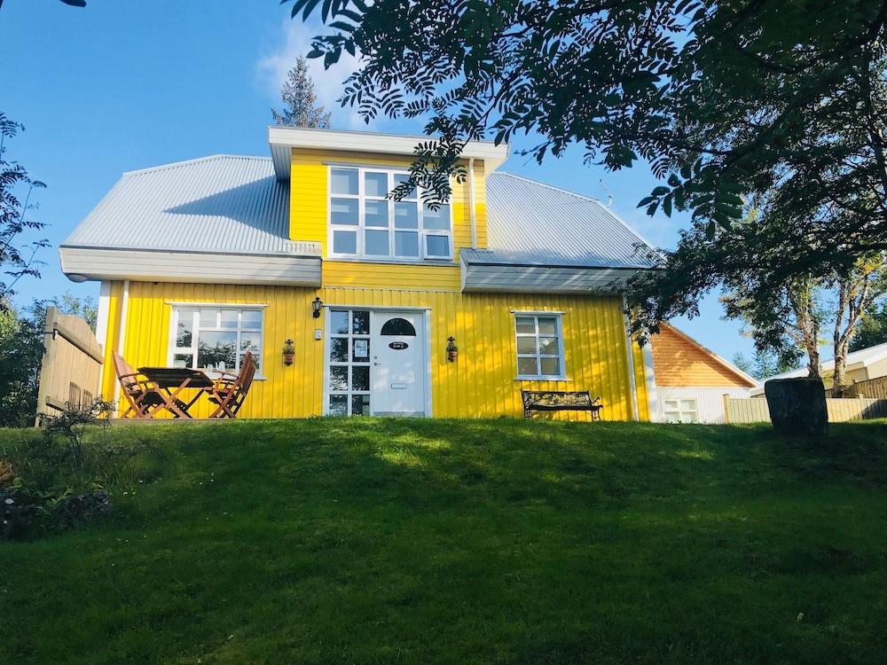 Birta Guesthouse Featured Image