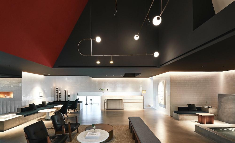 كيمبتون دا آن تايبيه باي آيتش جي المنطقة الخارجية