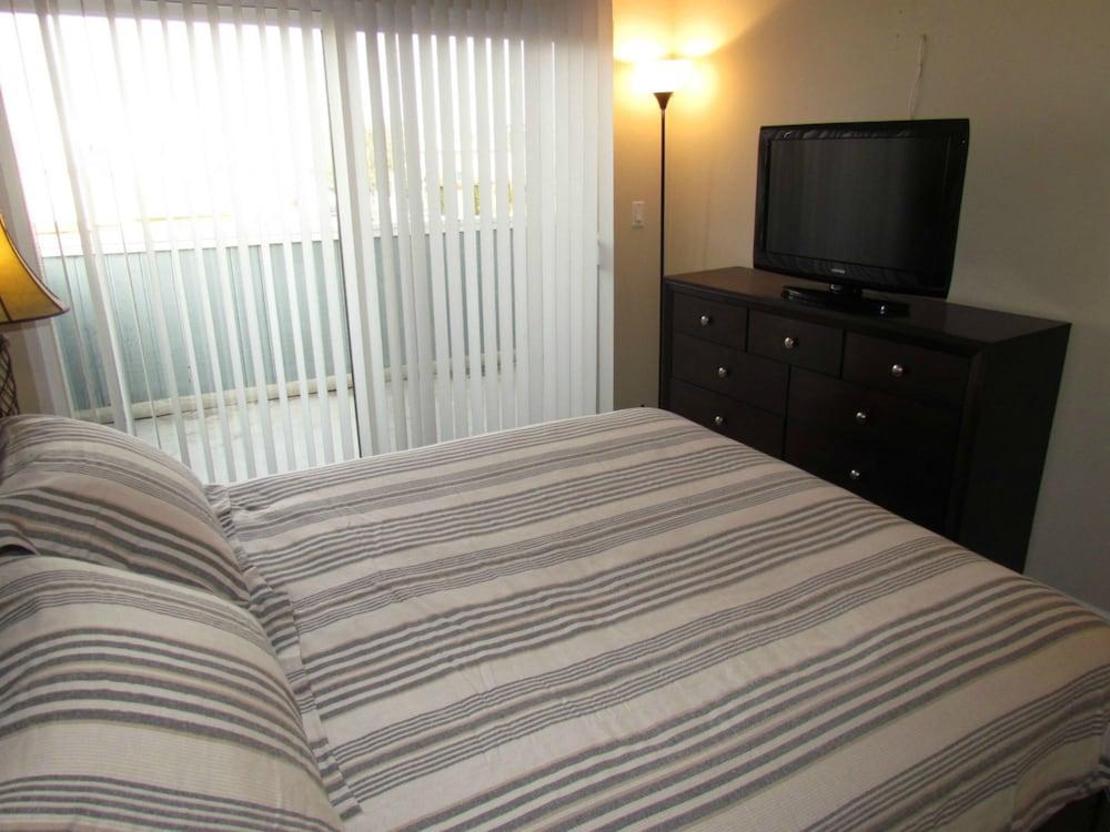 3 بد روومز دوبلكس ويذ أوشن فيو غرفة