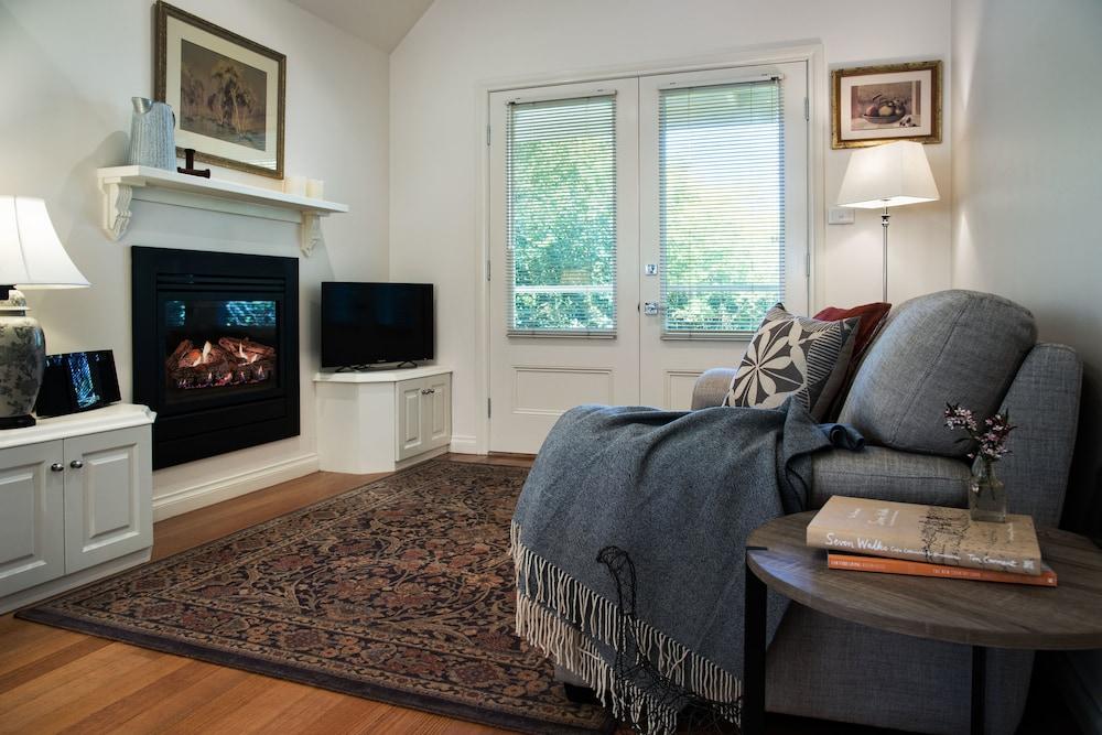 Haiku Living Area