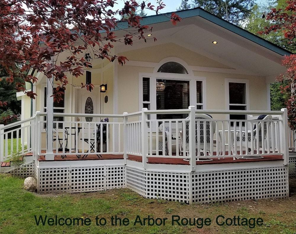 Arbor Rouge Cottage
