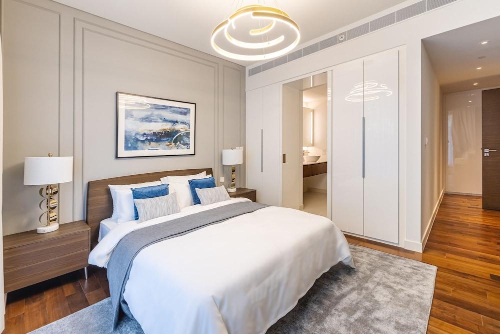 2BR City Walk B9 With Direct Pool Access Room