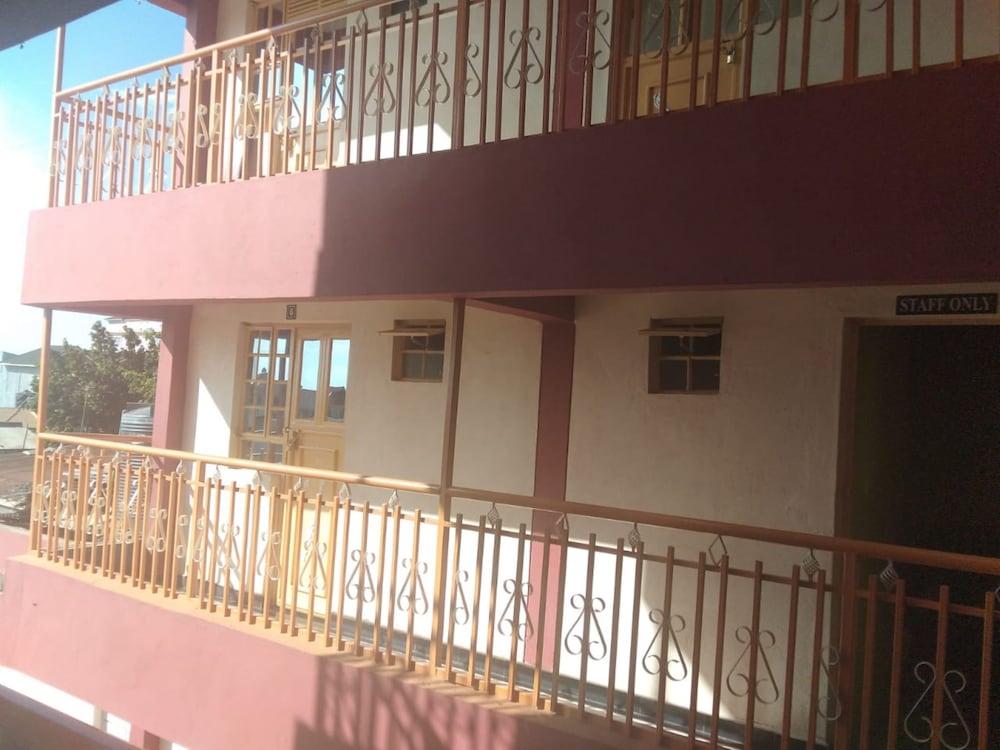 KQ Grill and Bistro Exterior detail