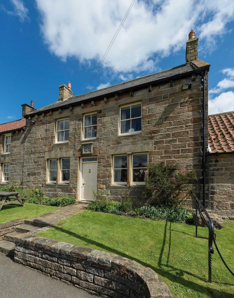 Wheatsheaf Cottage