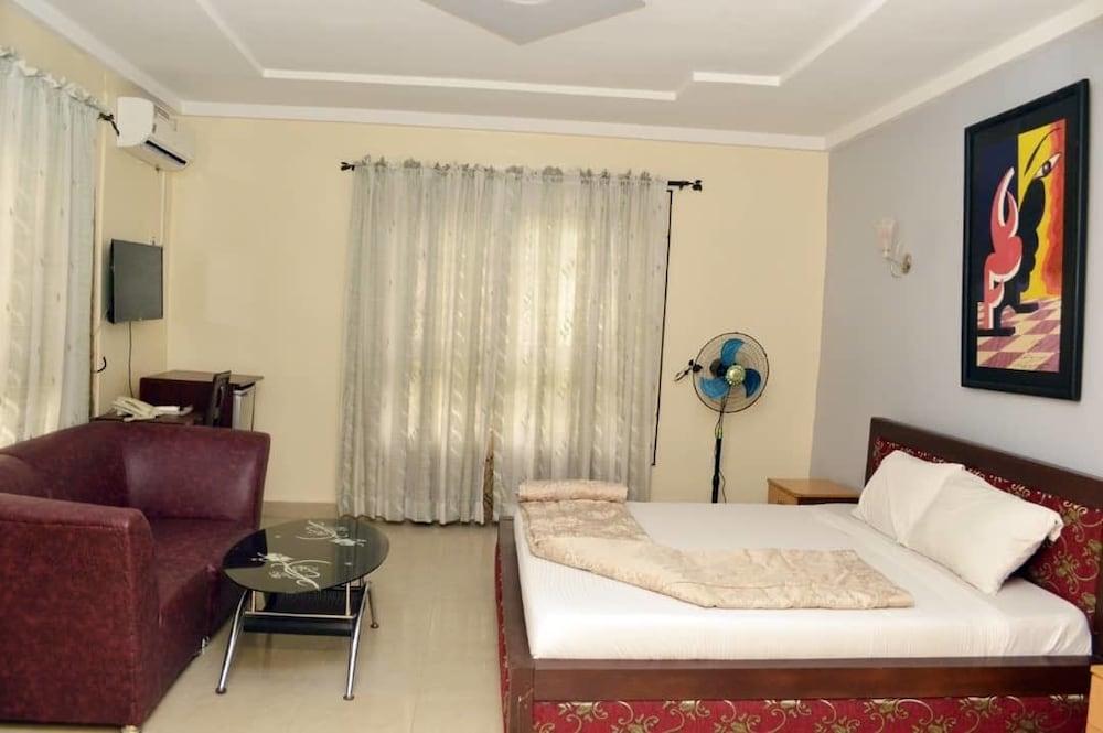 كوينز كورت هوتل