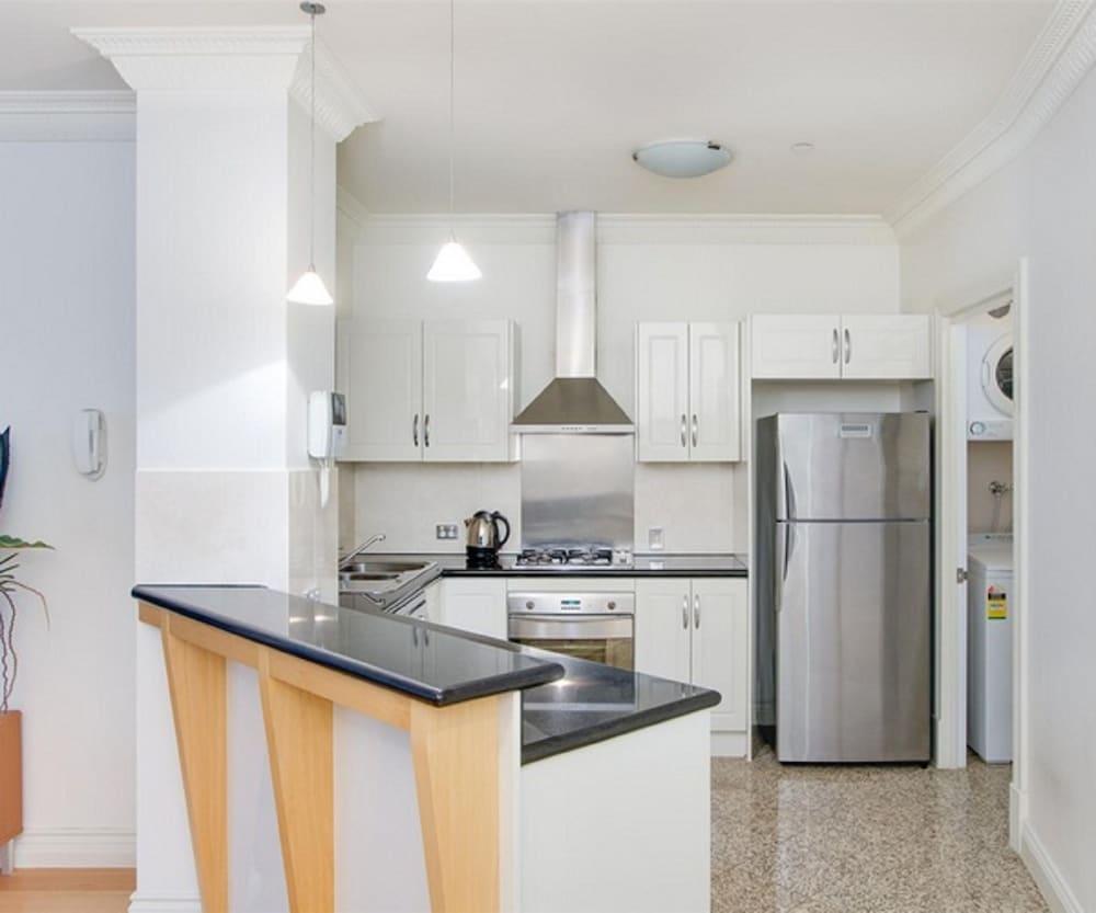 Macarthur Chambers Room