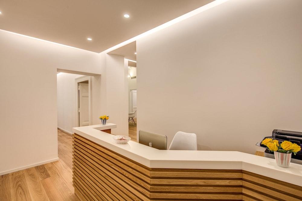 Dopodomani Suite Reception